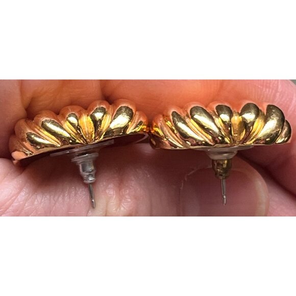 Vintage Heart Earrings Pinup Gift Classic 80s Gold Tone Avon 1" Heavy Valentines - Picture 7 of 12